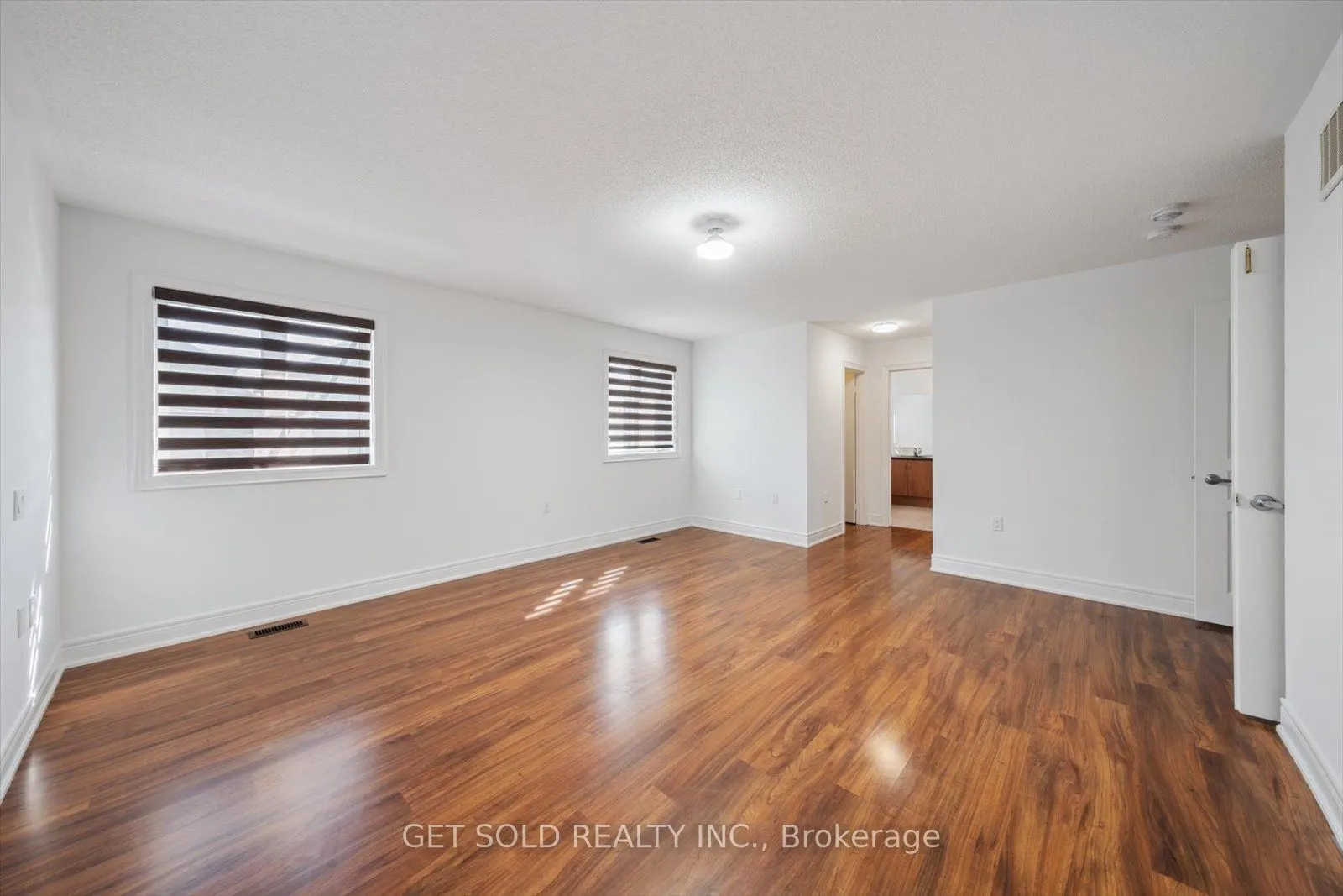 49 Blackberry Valley Crescent
