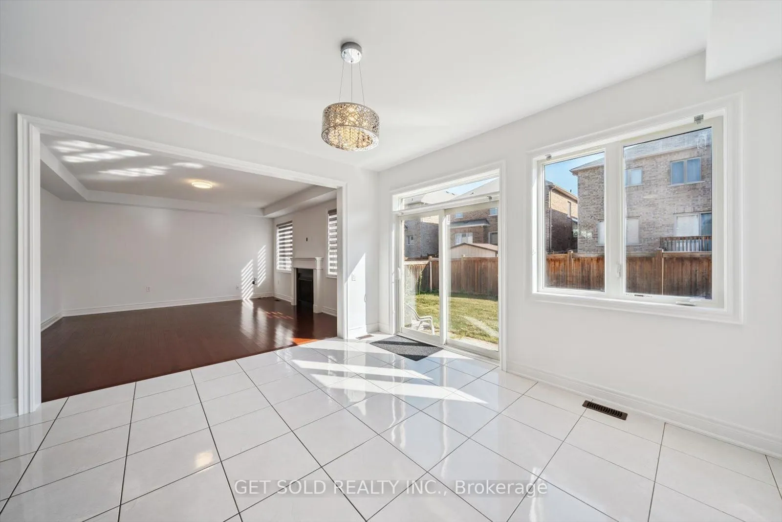 49 Blackberry Valley Crescent