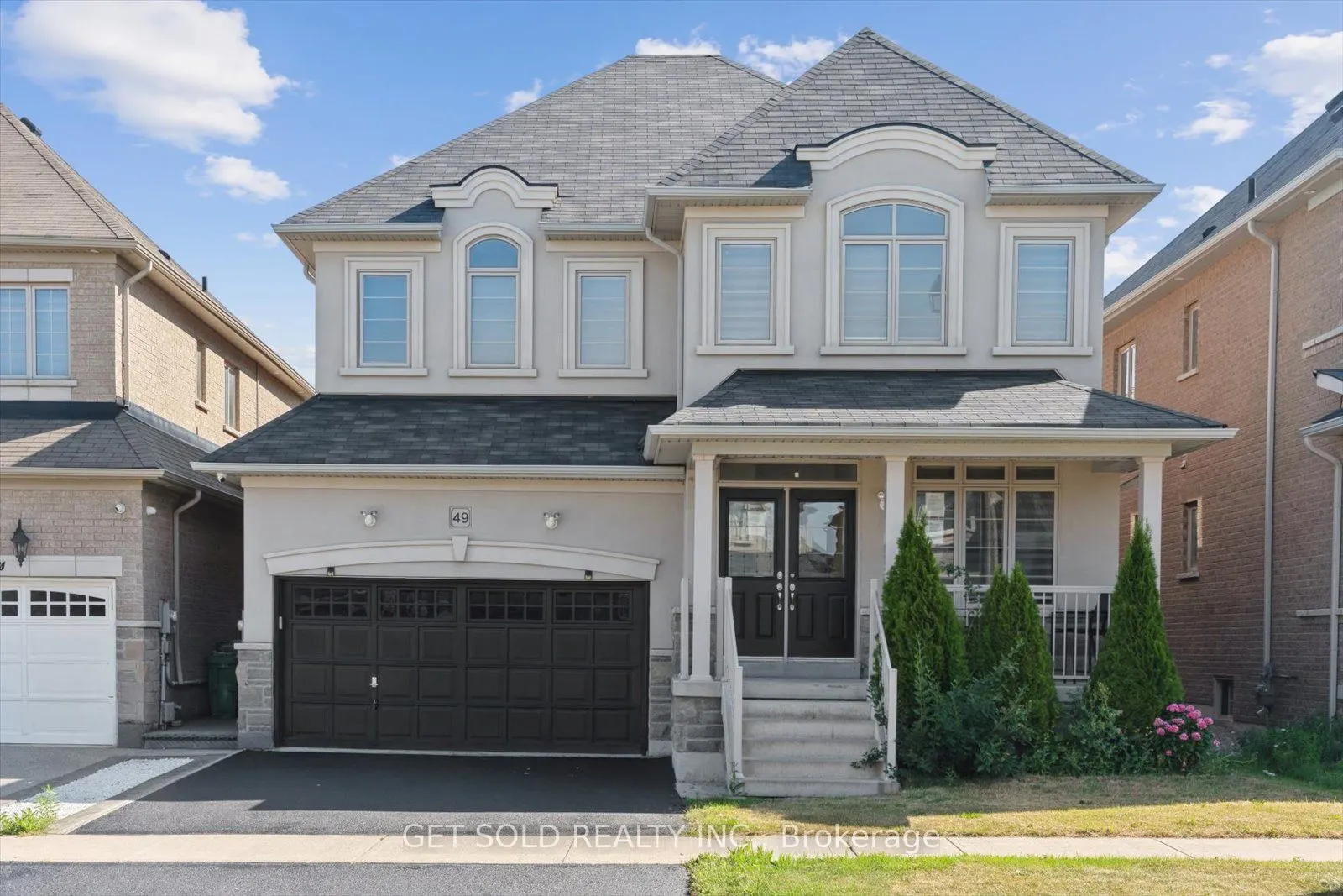 49 Blackberry Valley Crescent