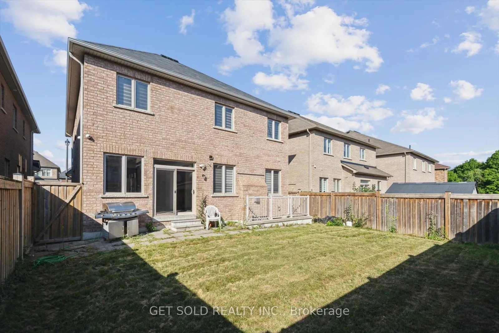 49 Blackberry Valley Crescent