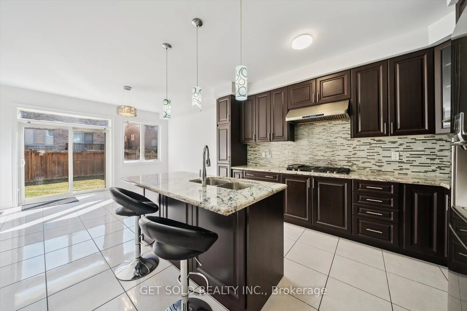 49 Blackberry Valley Crescent