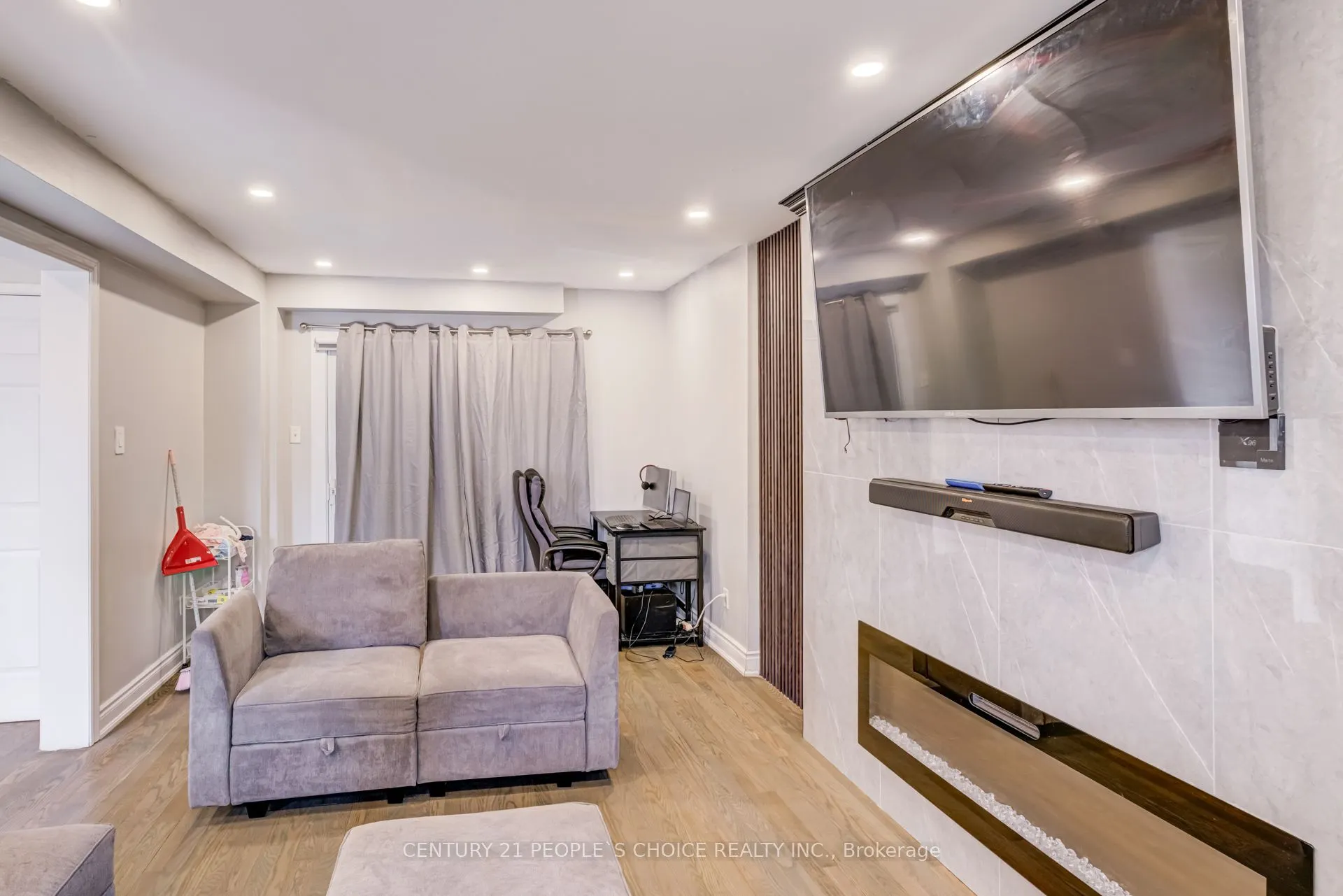 18 Hernon Court