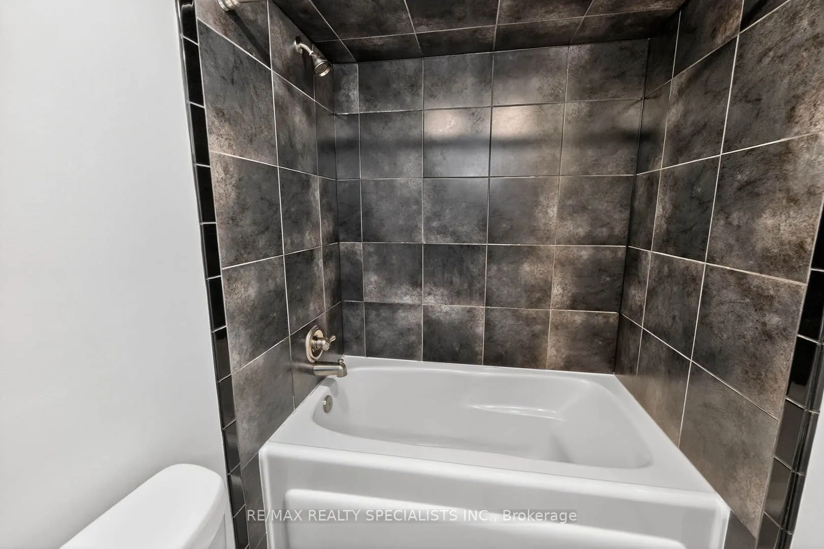1912 Bonnymede Drive, #Lower