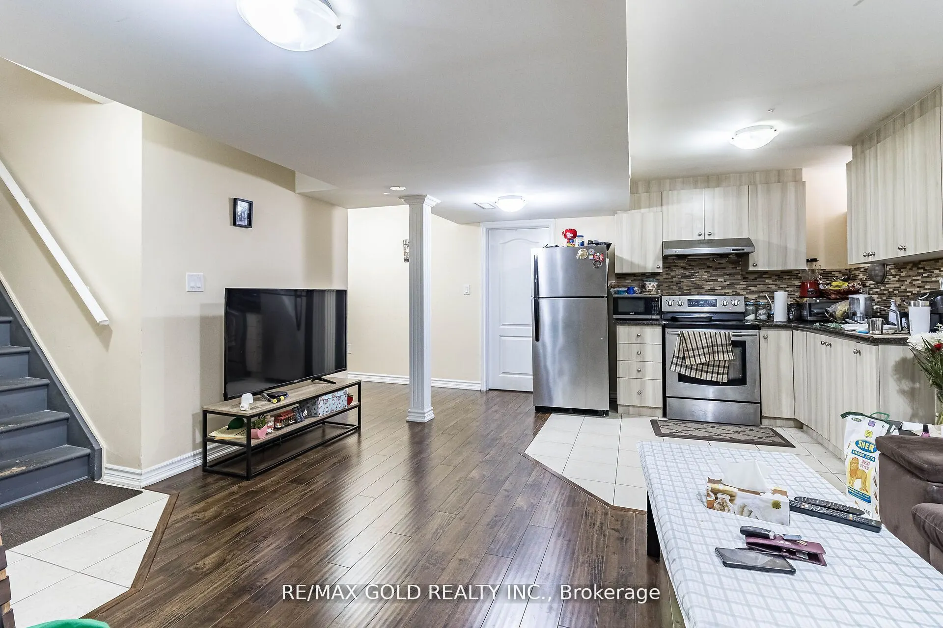 4 Mistletoe Place