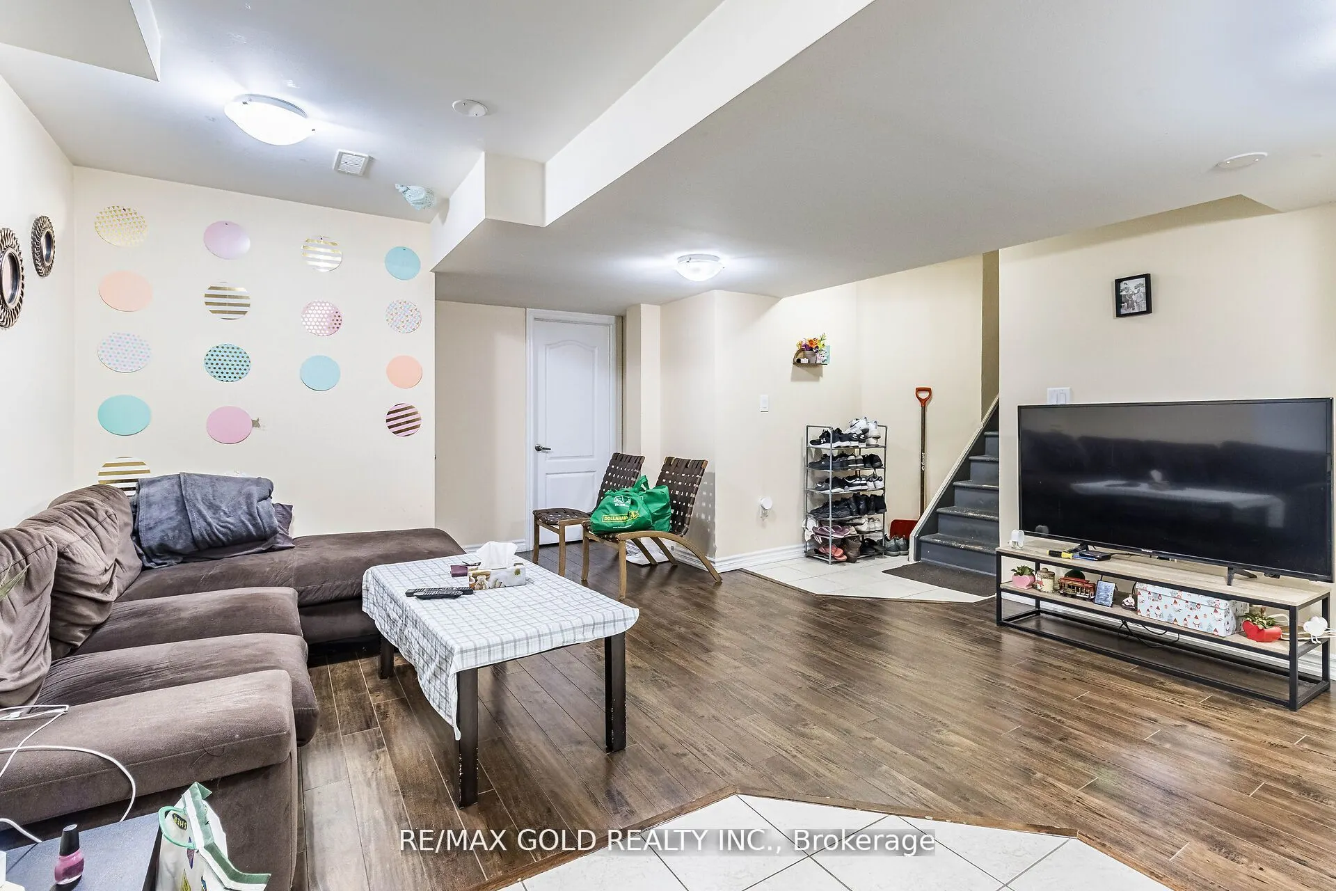 4 Mistletoe Place
