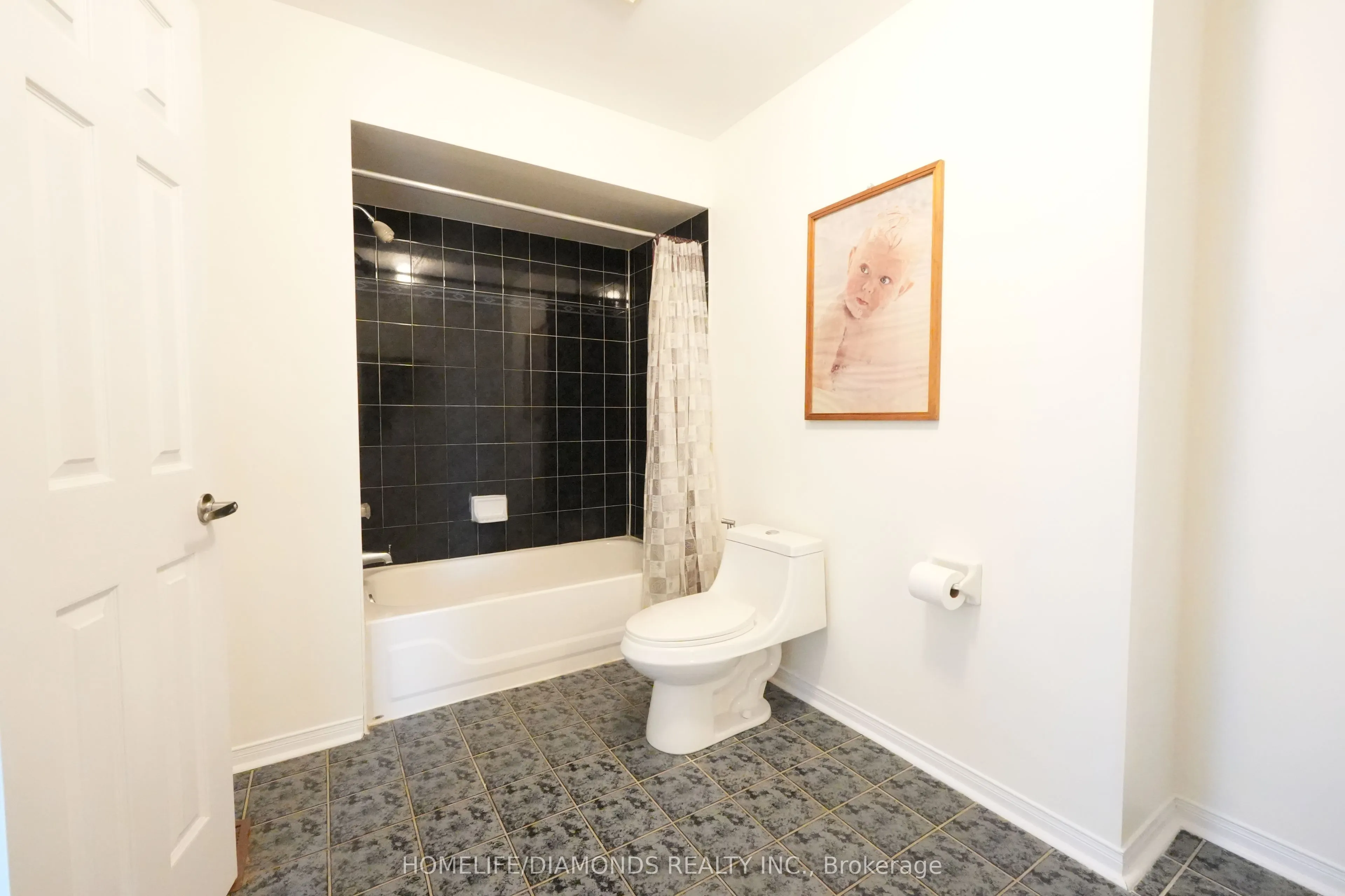 5267 BROOKWOOD Court
