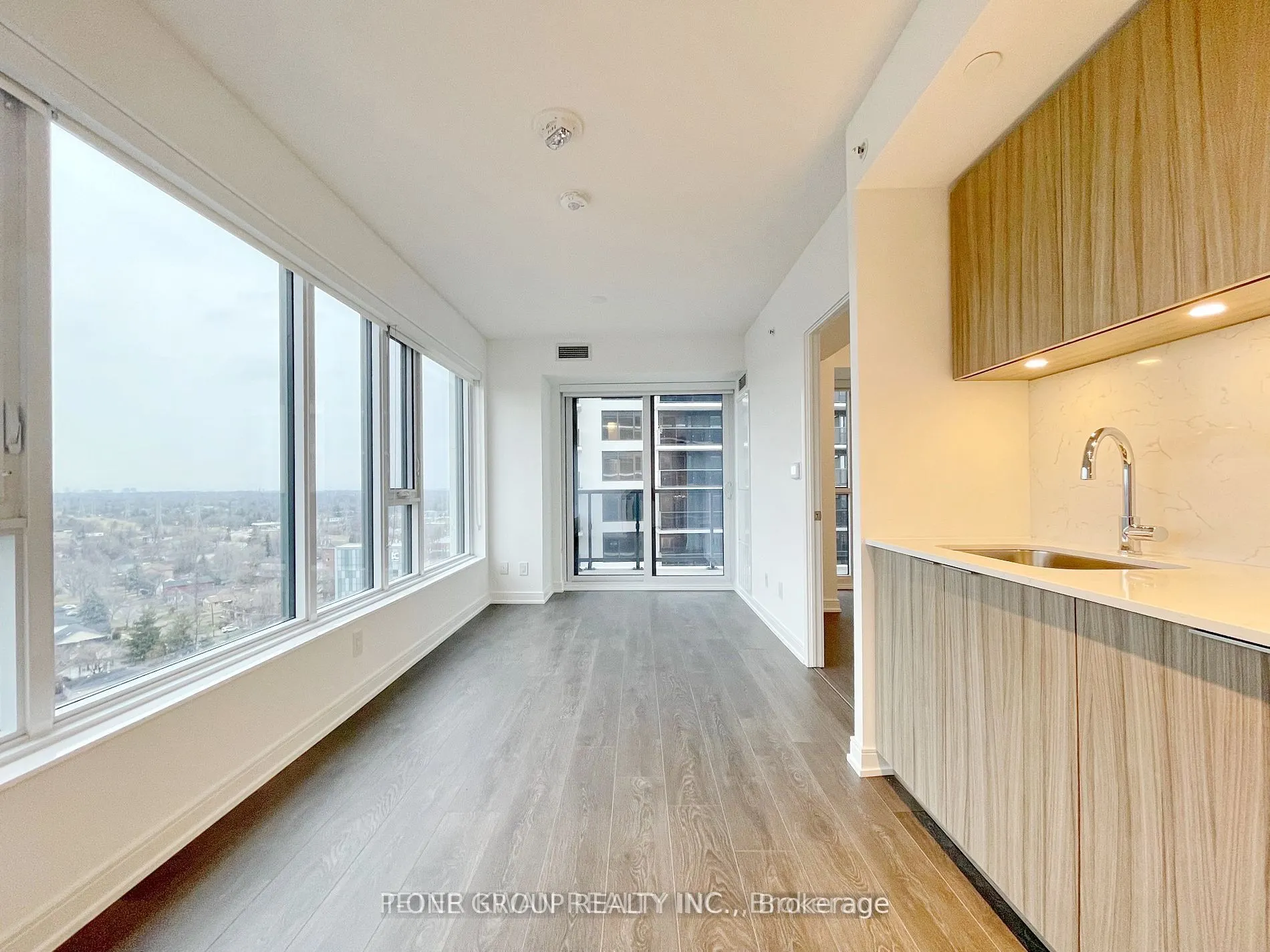 30 Samuel Wood Way, #1504