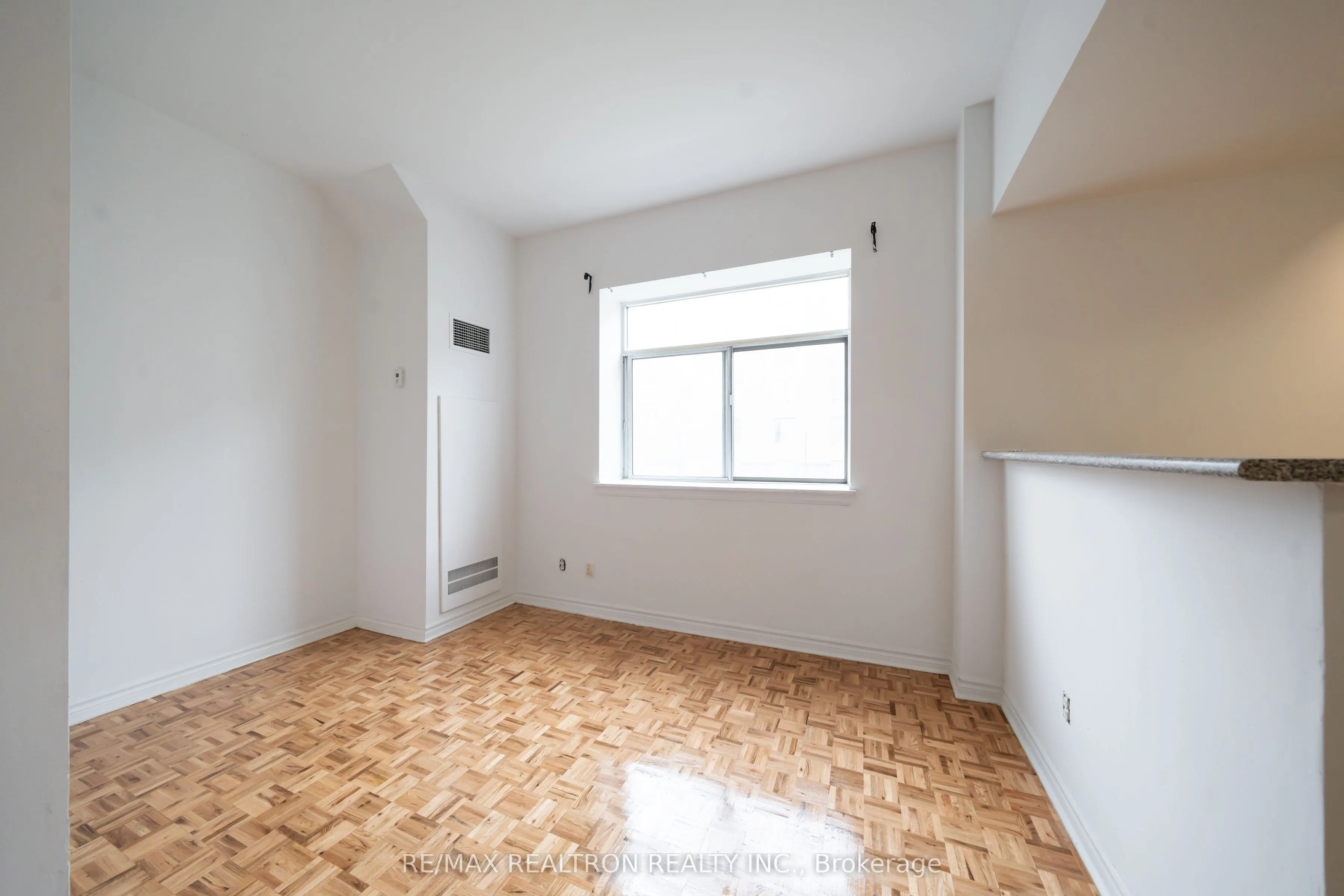 1407 Dupont Street, #201