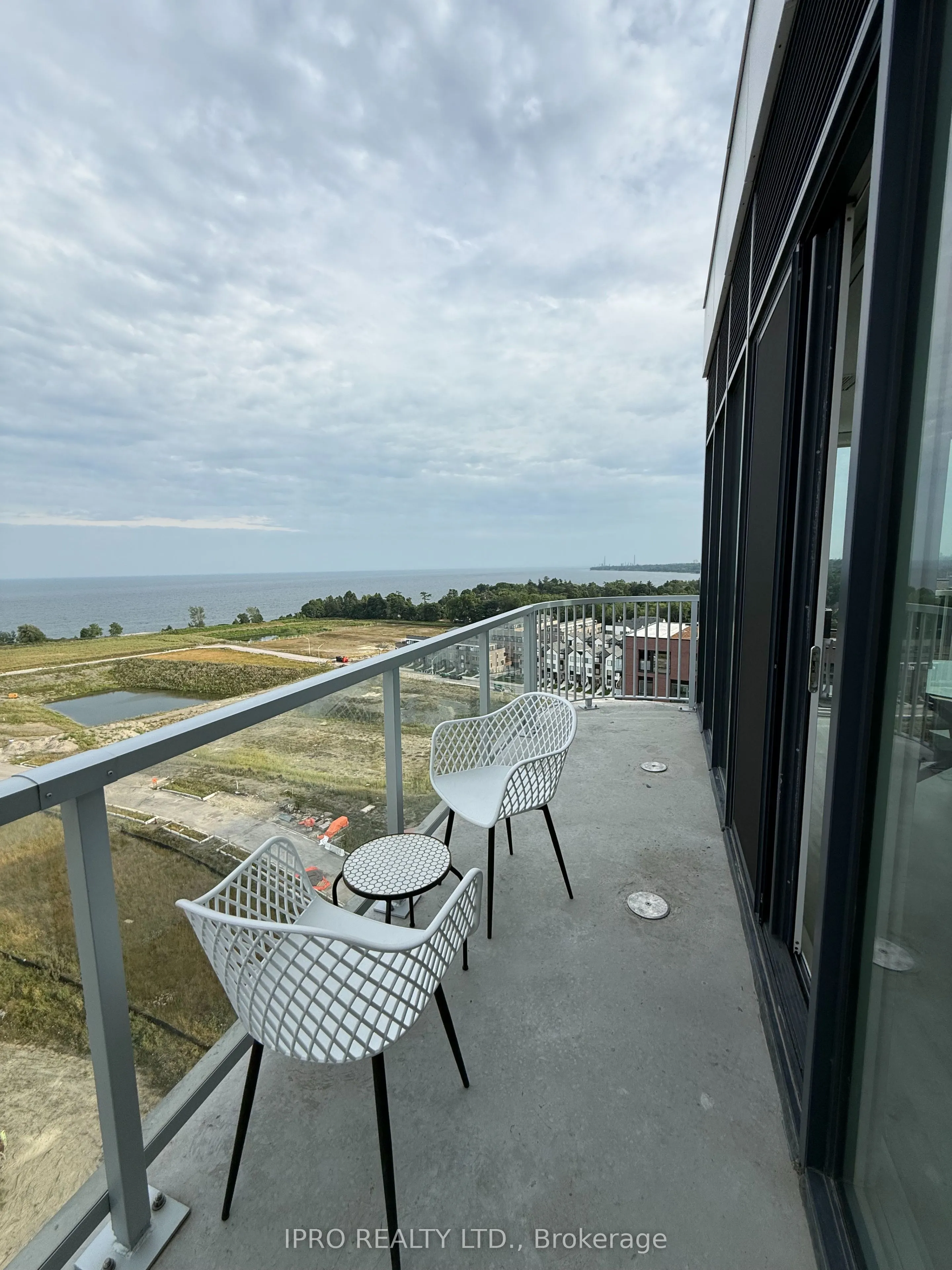 220 Missinnihe Way, #1408