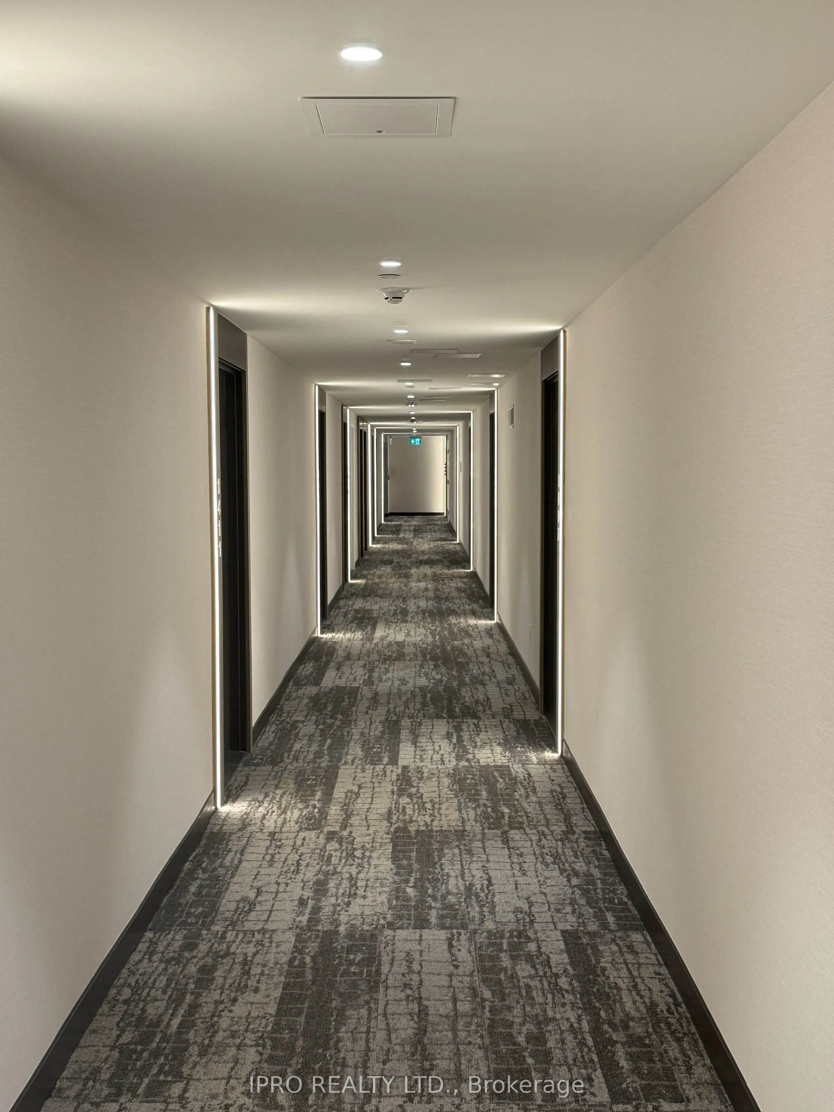 220 Missinnihe Way, #1408