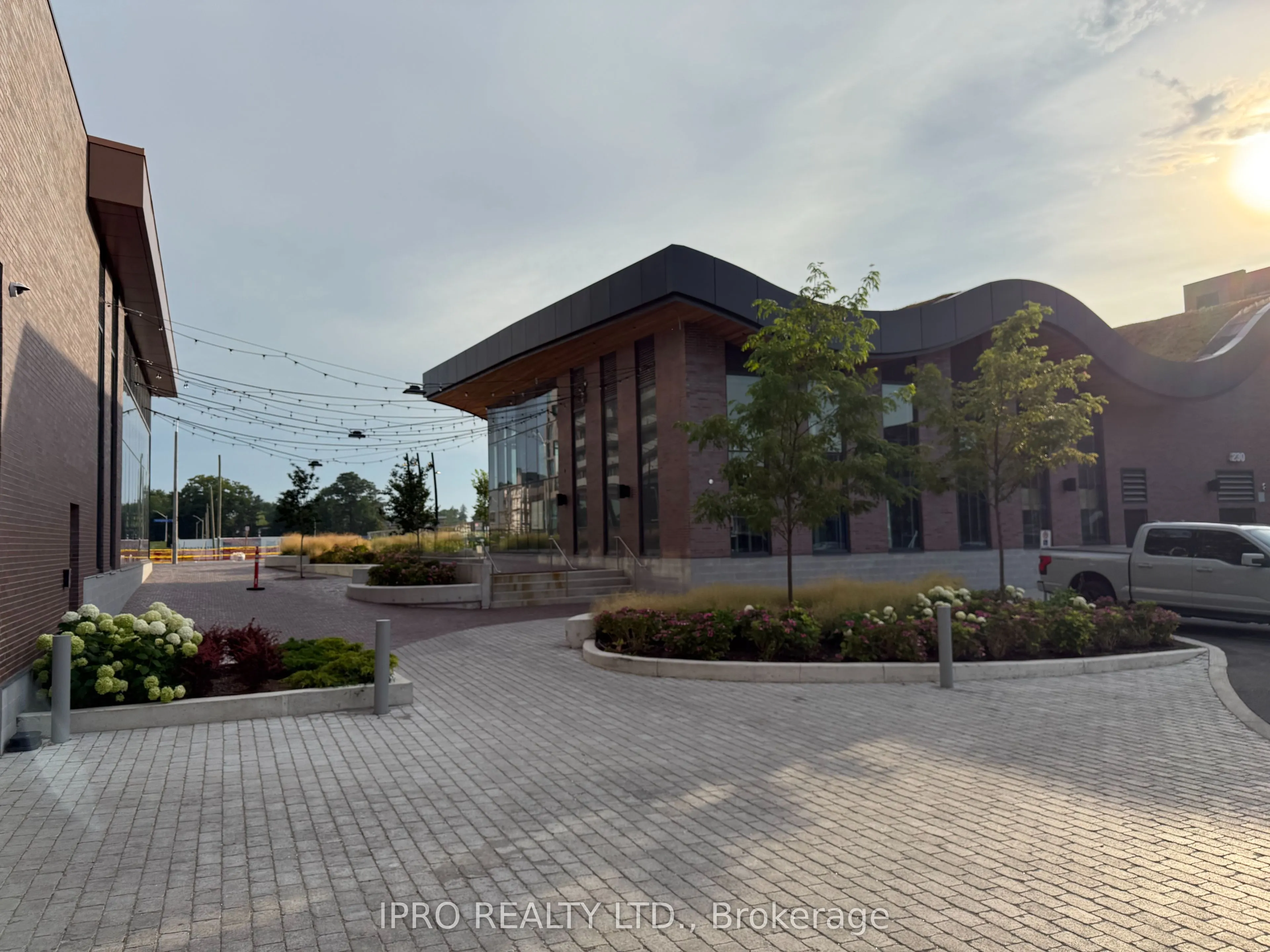 220 Missinnihe Way, #1408