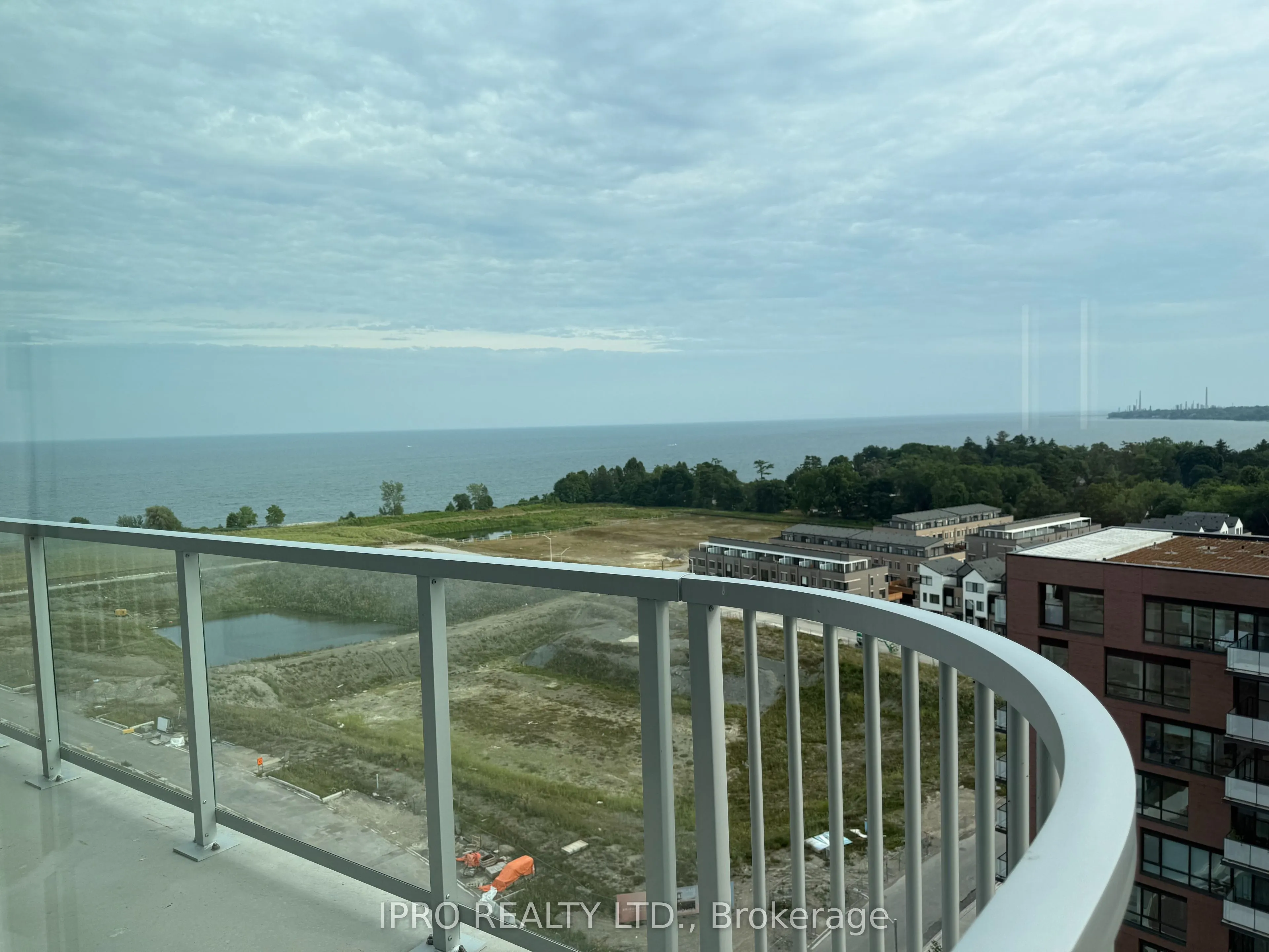 220 Missinnihe Way, #1408