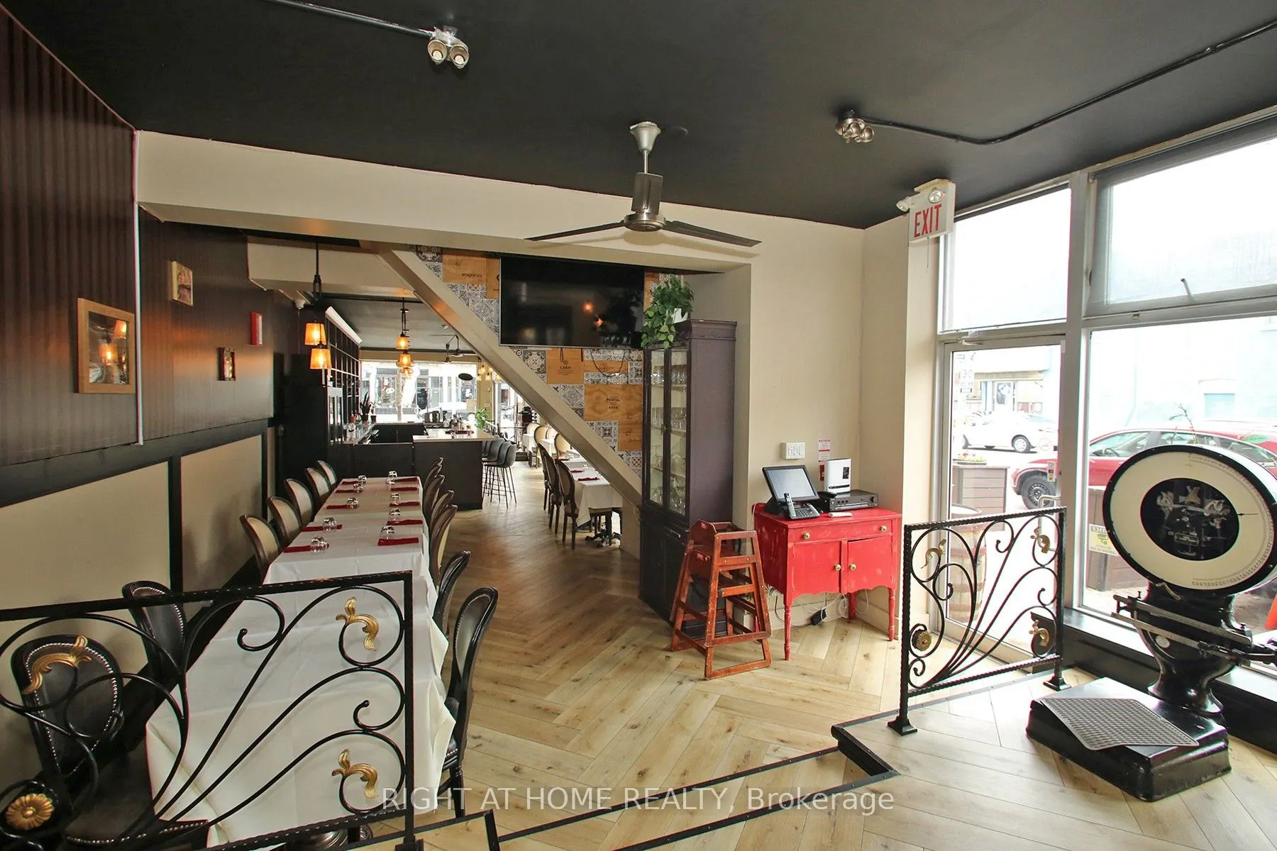 1370 St Clair Avenue W