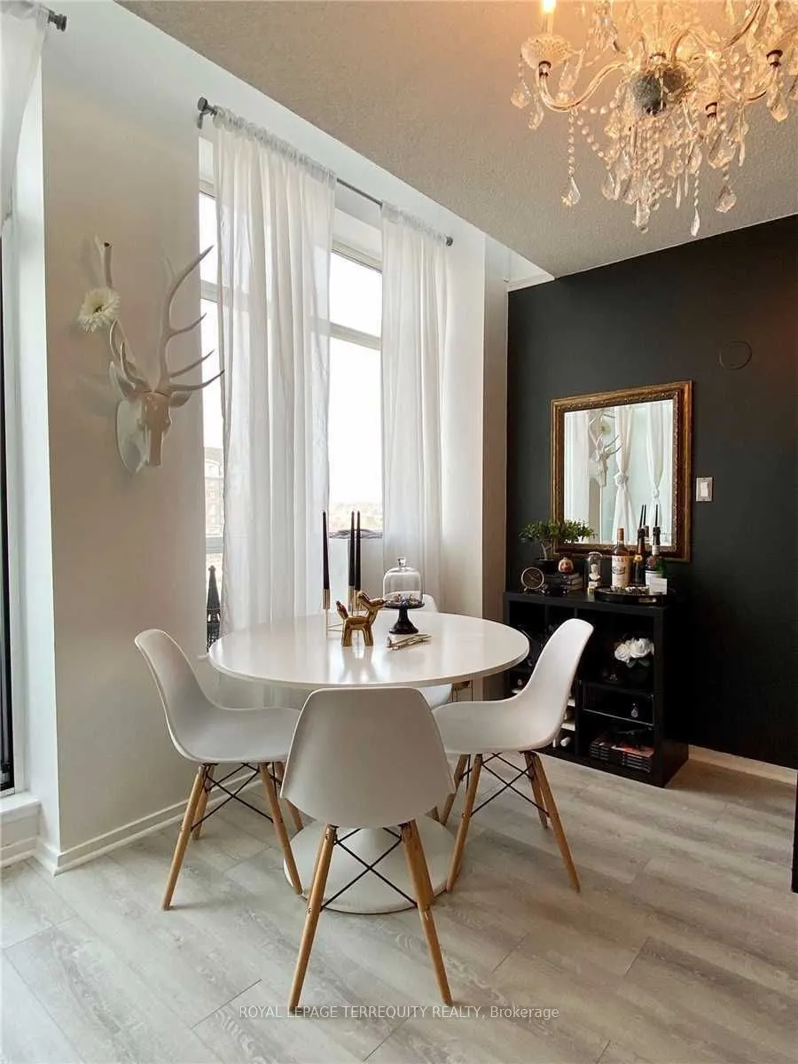 200 Manitoba Street, #328