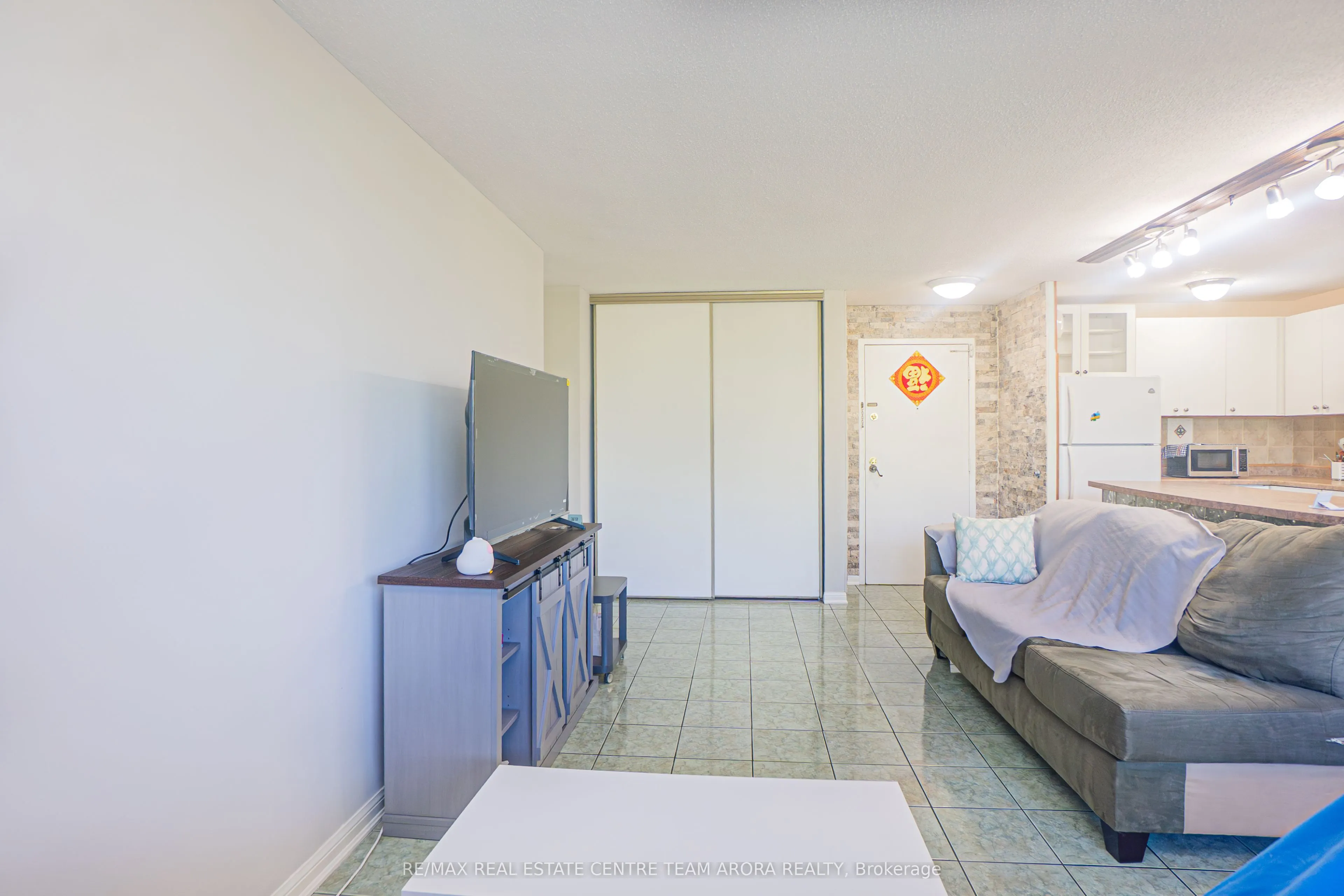 3120 Kirwin Avenue, #409