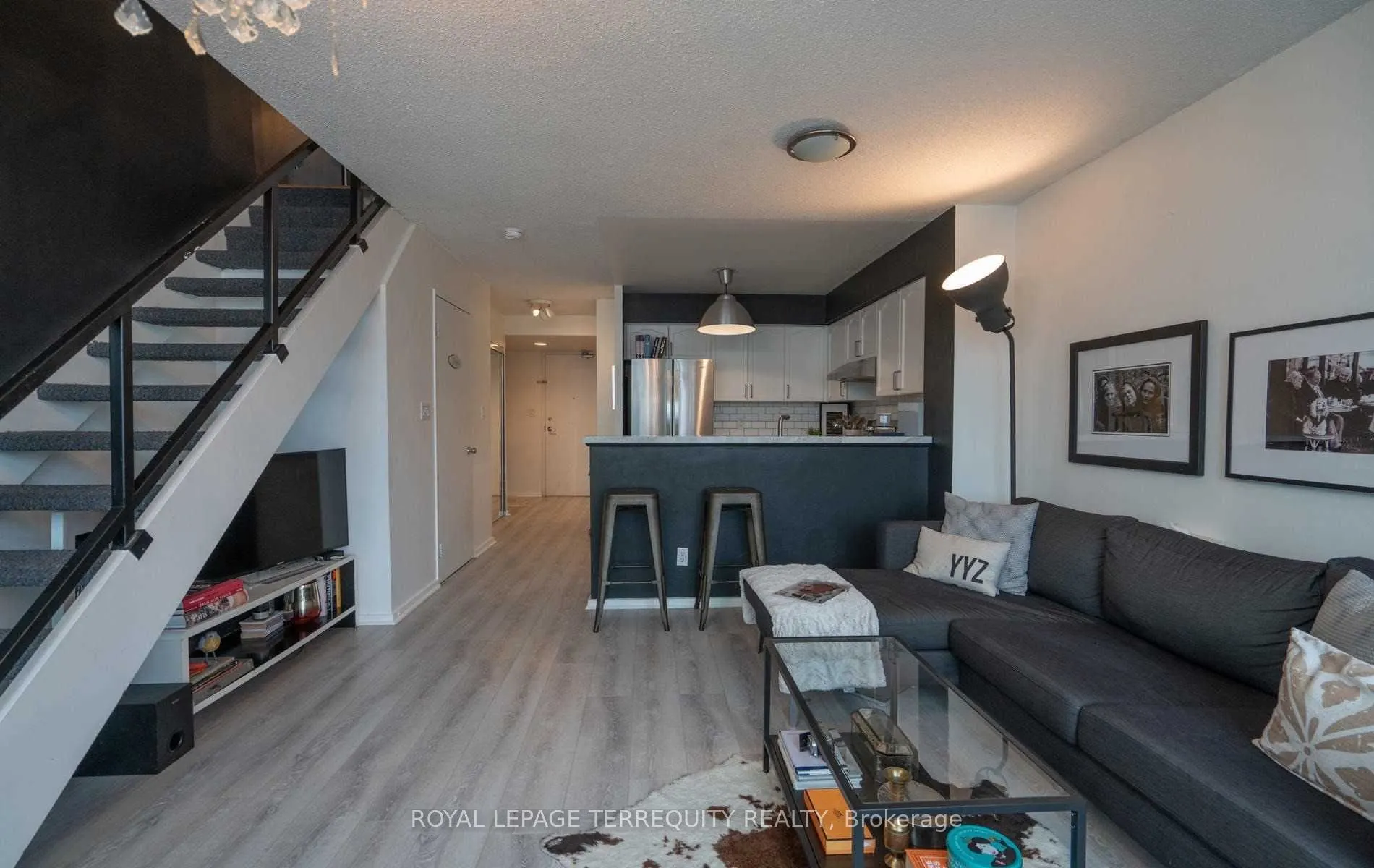 200 MANITOBA Street, #328