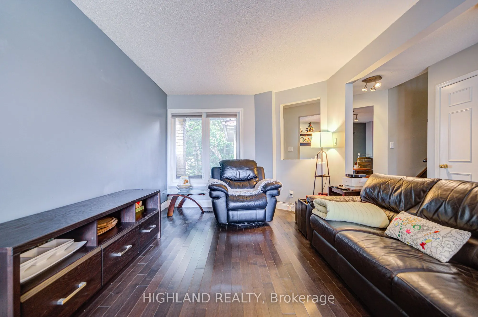 246 Winfield Terrace