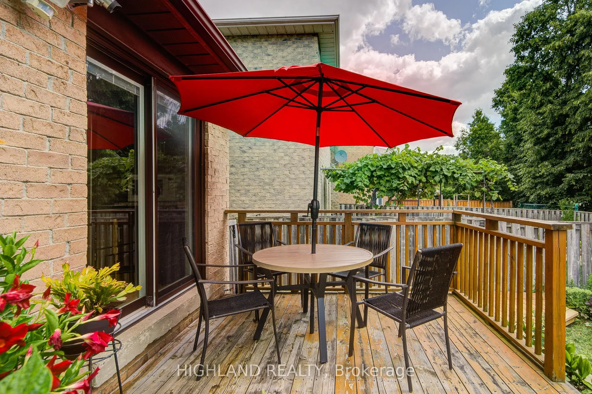 246 Winfield Terrace