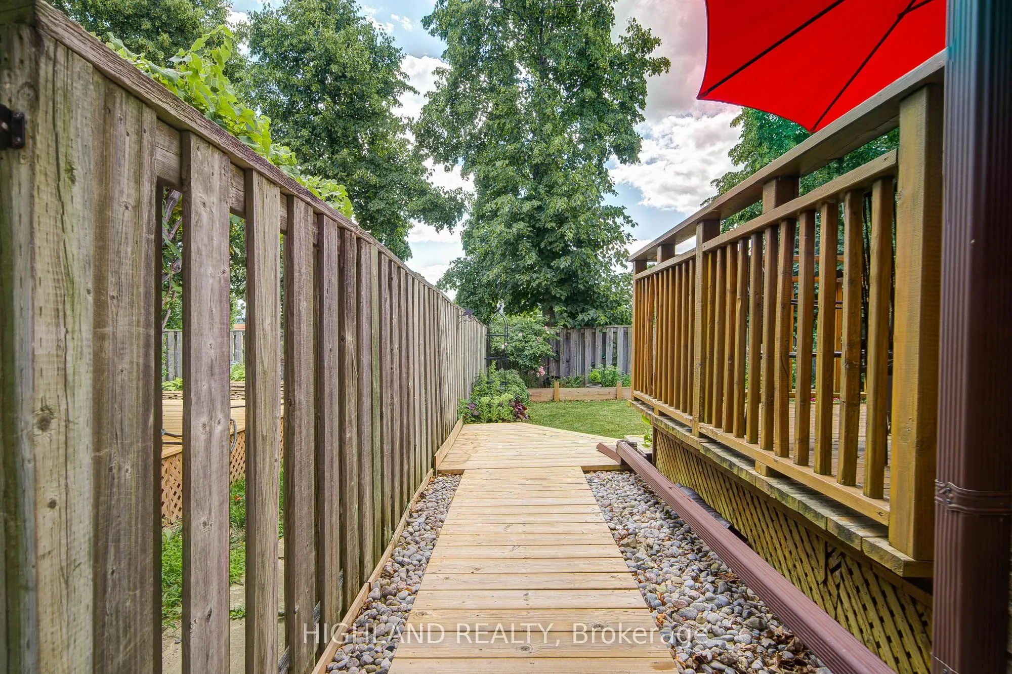 246 Winfield Terrace