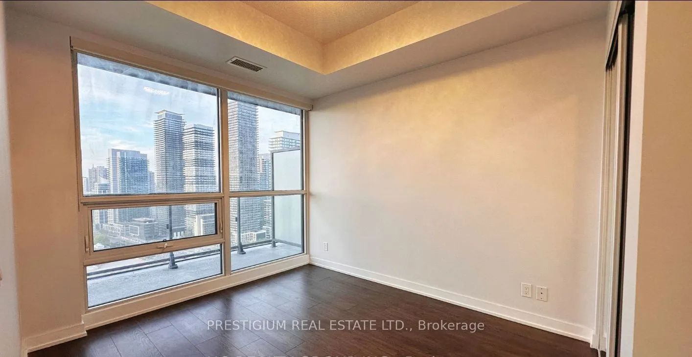 2220 lake shore Boulevard W, #3506