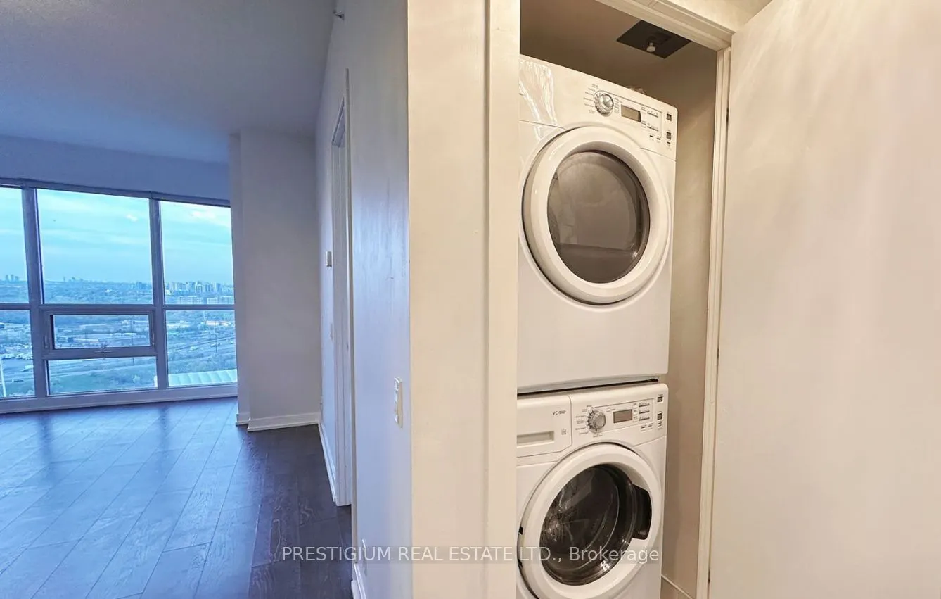2220 lake shore Boulevard W, #3506