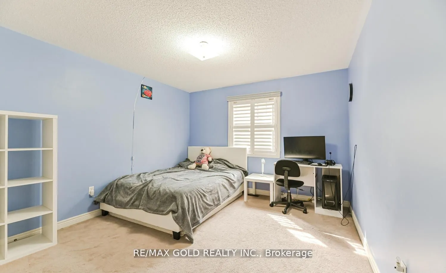54 Gamson Crescent