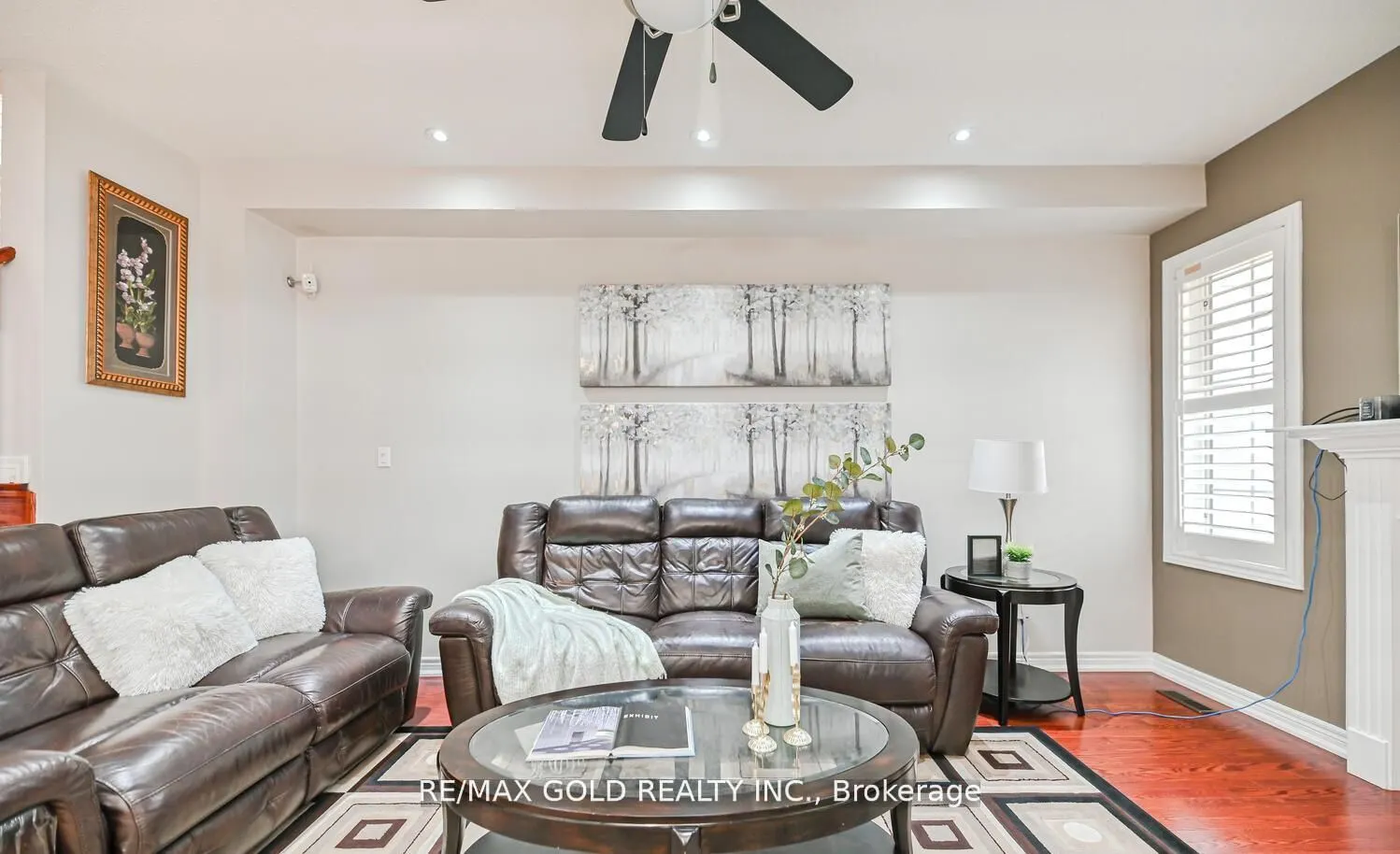 54 Gamson Crescent
