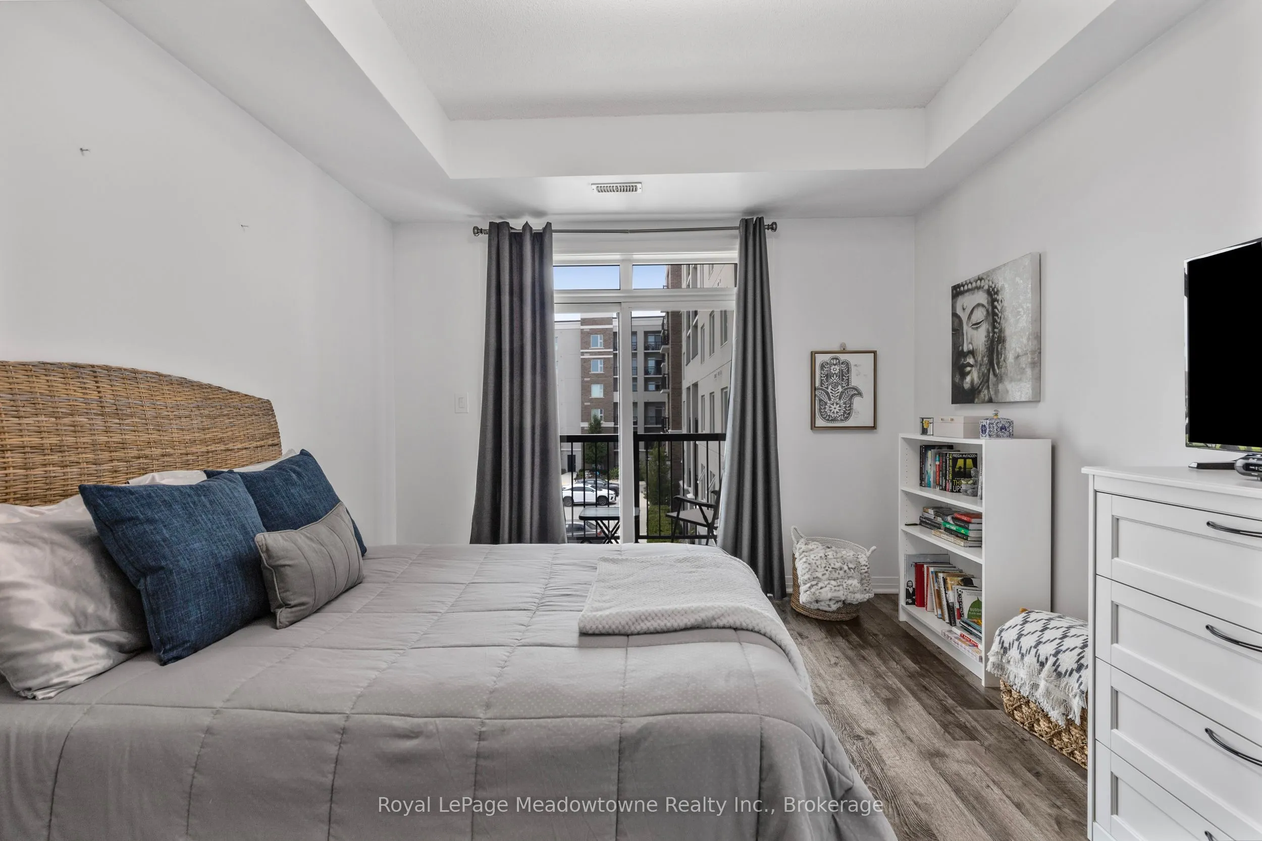 610 Farmstead Drive S, #324