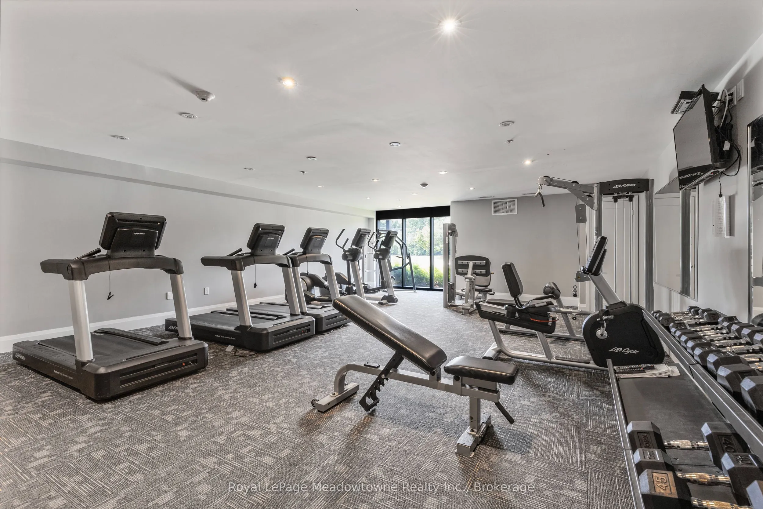 610 Farmstead Drive S, #324