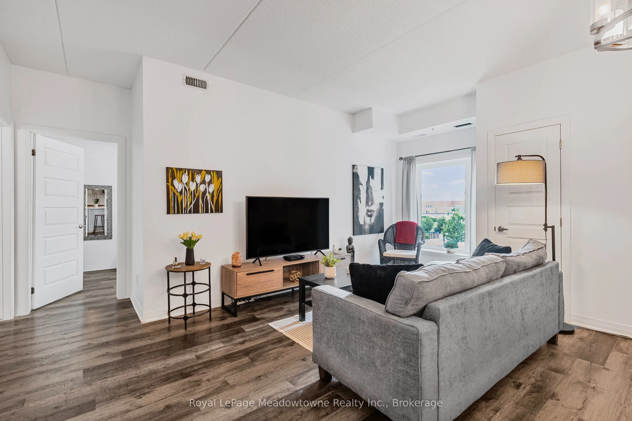610 Farmstead Drive S, #324
