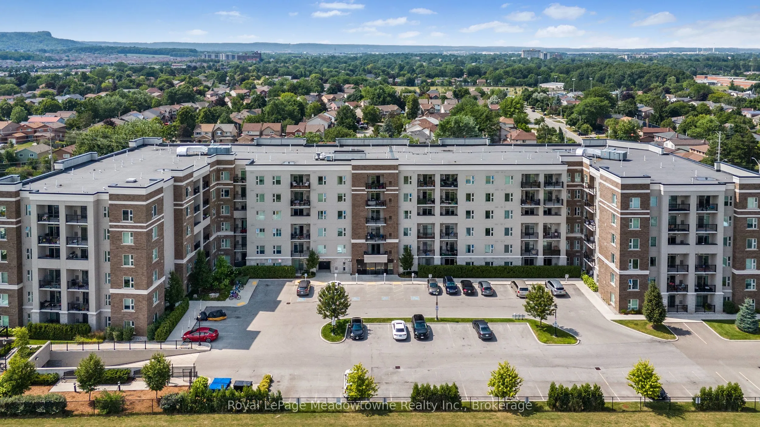 610 Farmstead Drive S, #324