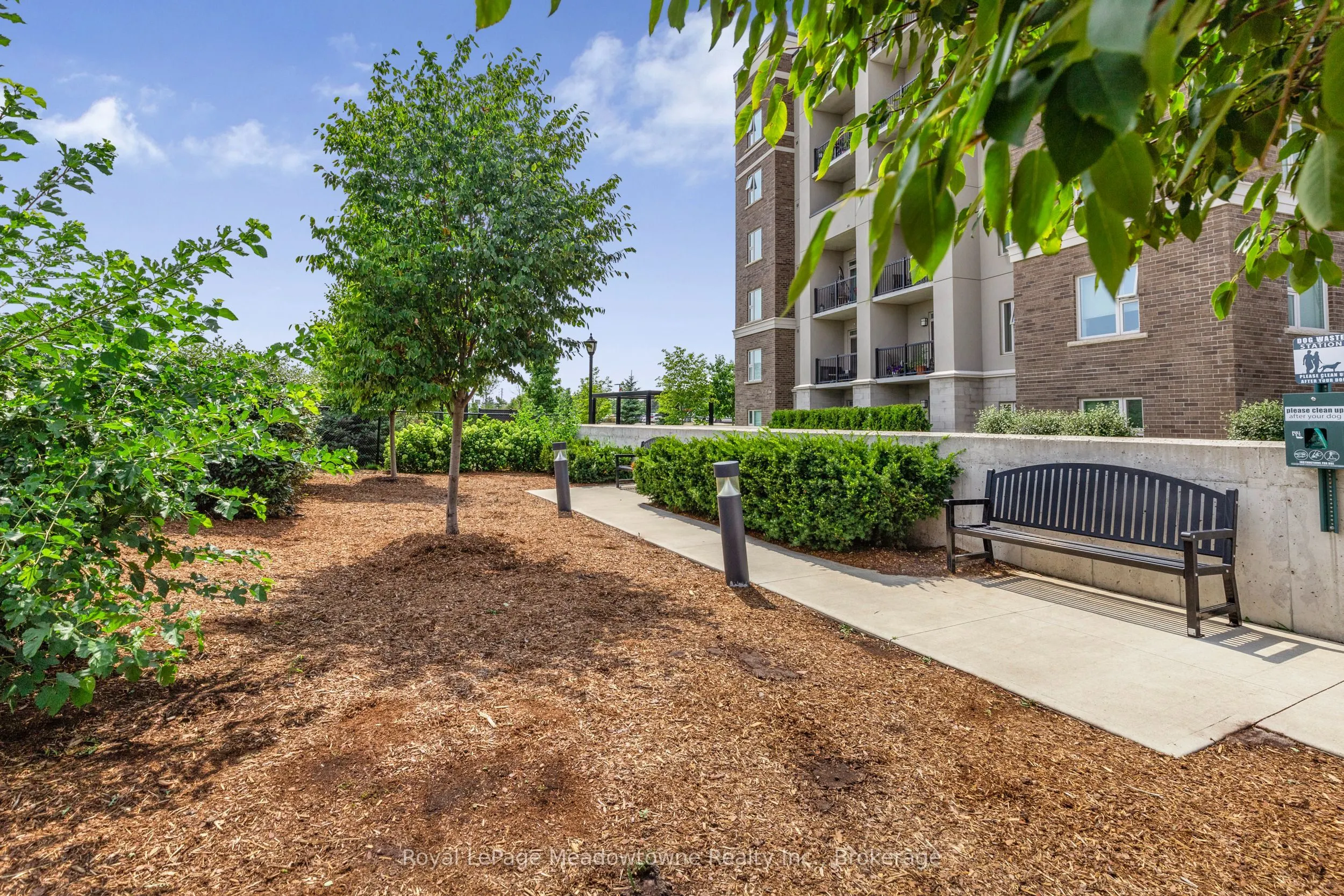 610 Farmstead Drive S, #324