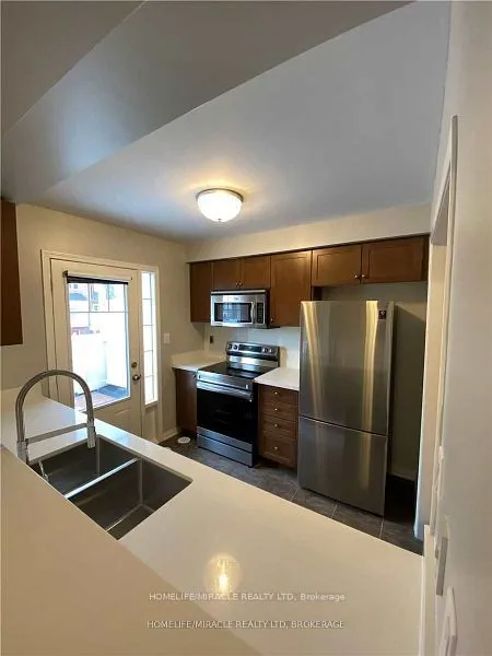 282 Wetenhall Landing