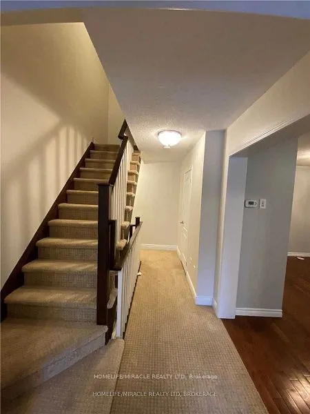 282 Wetenhall Landing