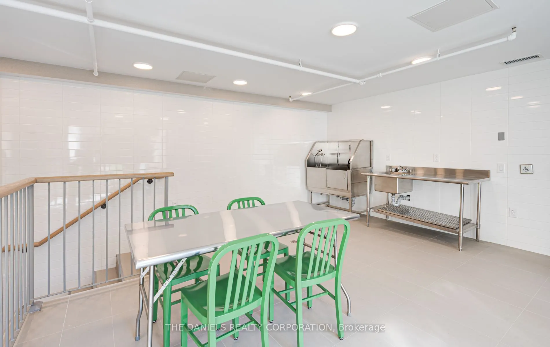 165 Canon Jackson Drive, #608