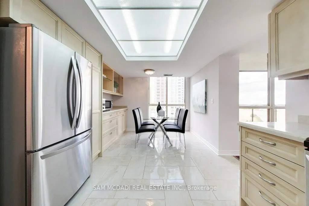 55 Kingsbridge Garden Circle, #1411