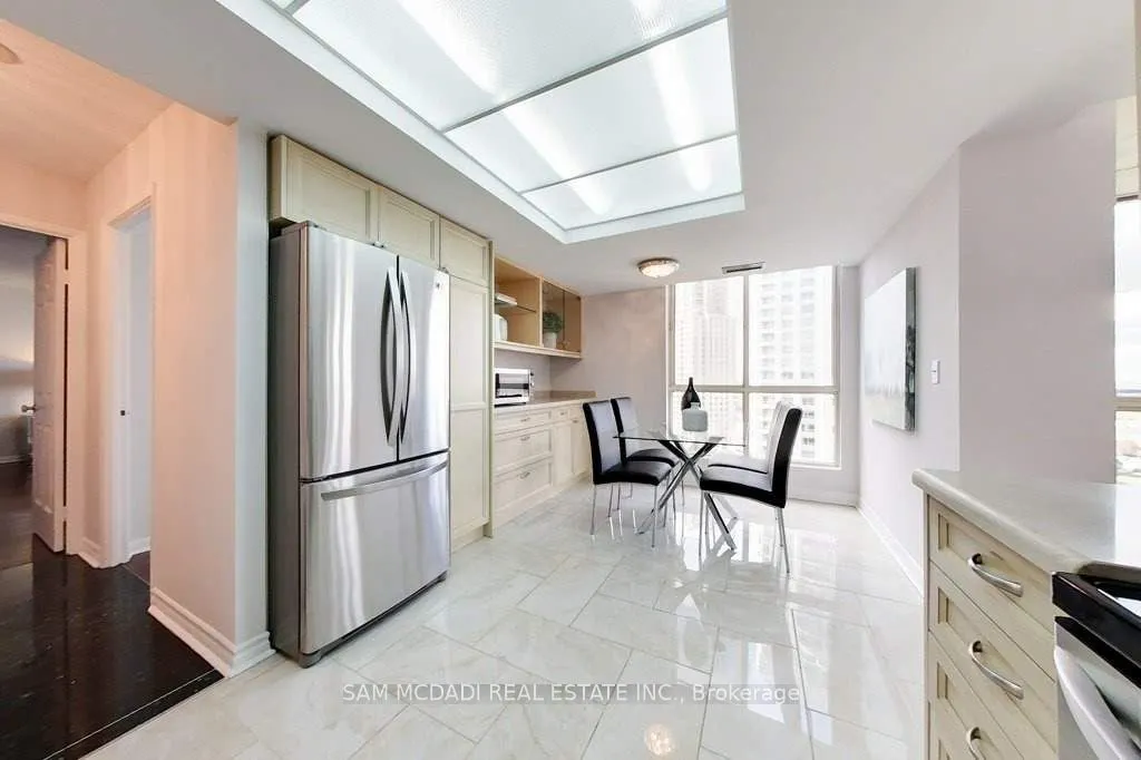 55 Kingsbridge Garden Circle, #1411