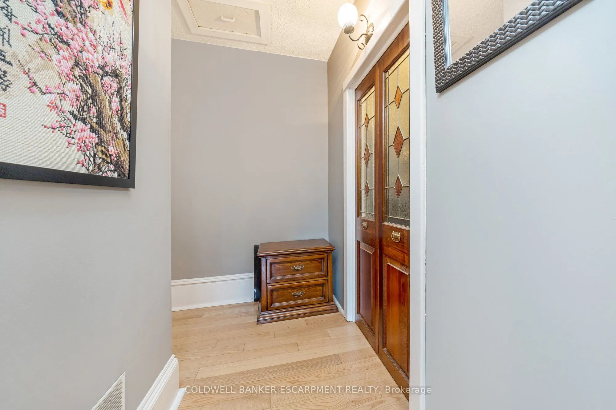 115 Main Street N