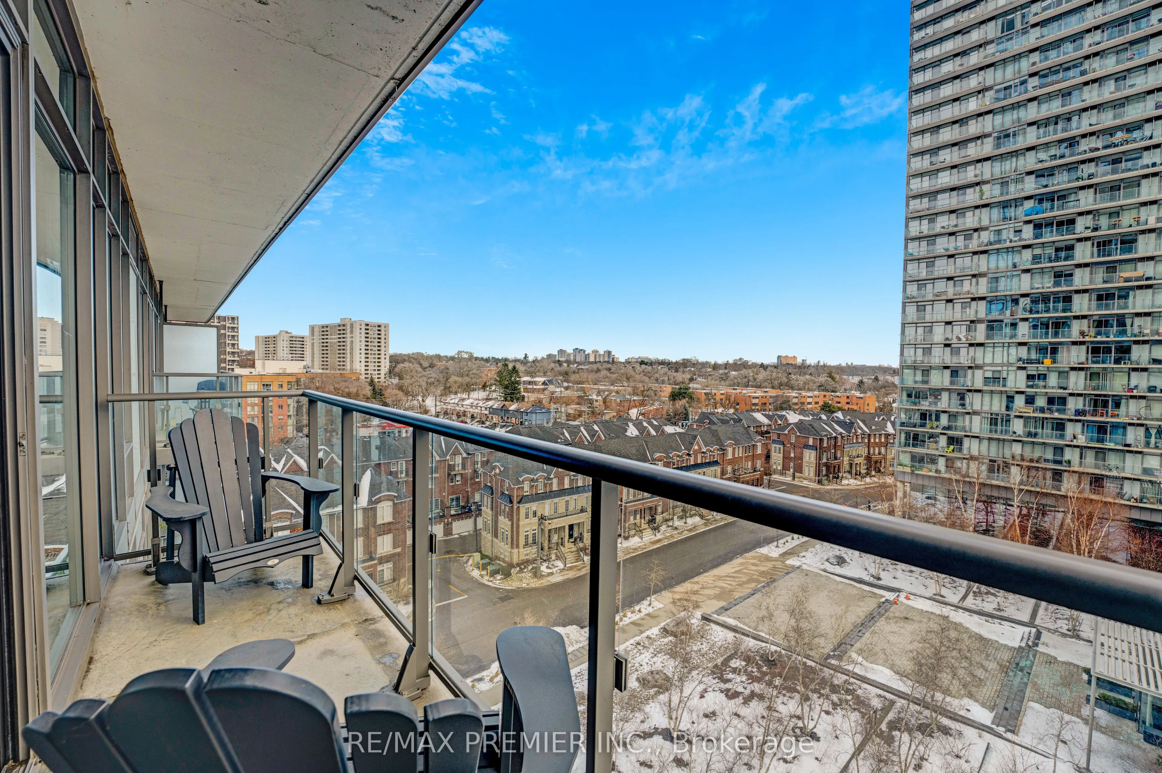 105 The Queensway, #714