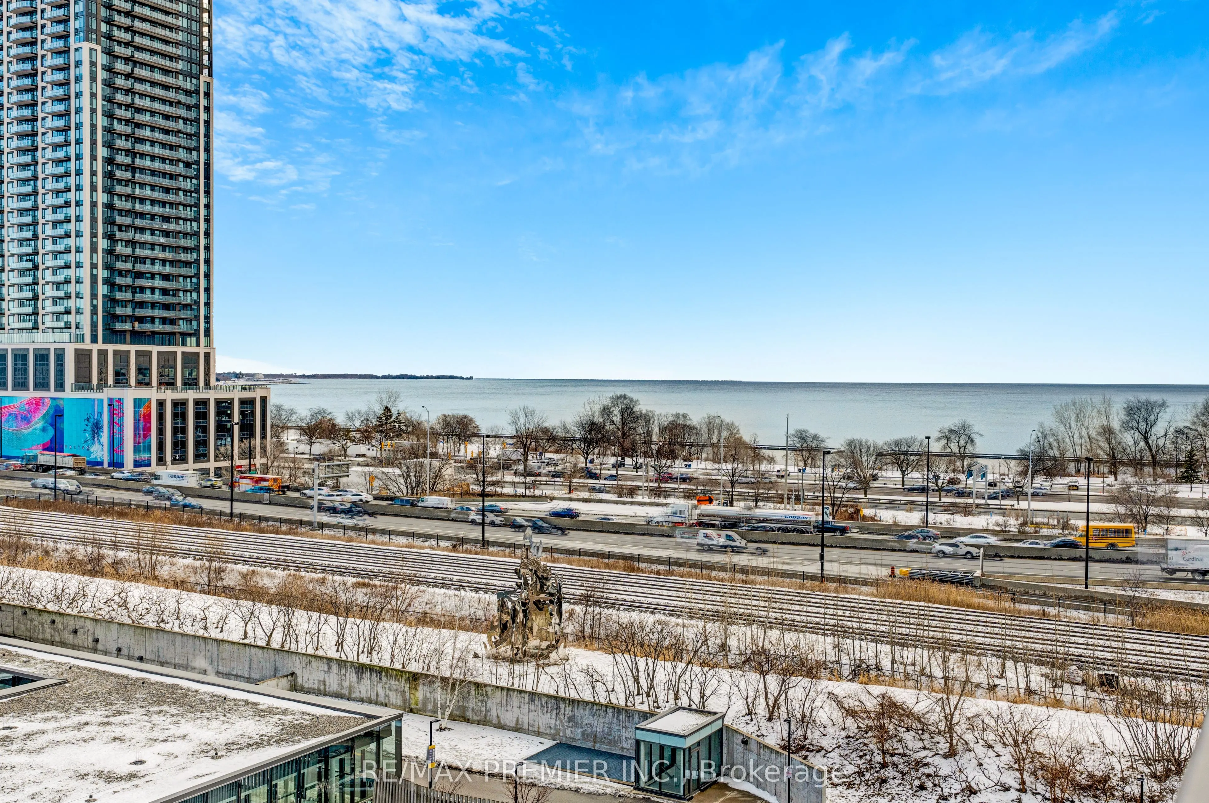 105 The Queensway, #714
