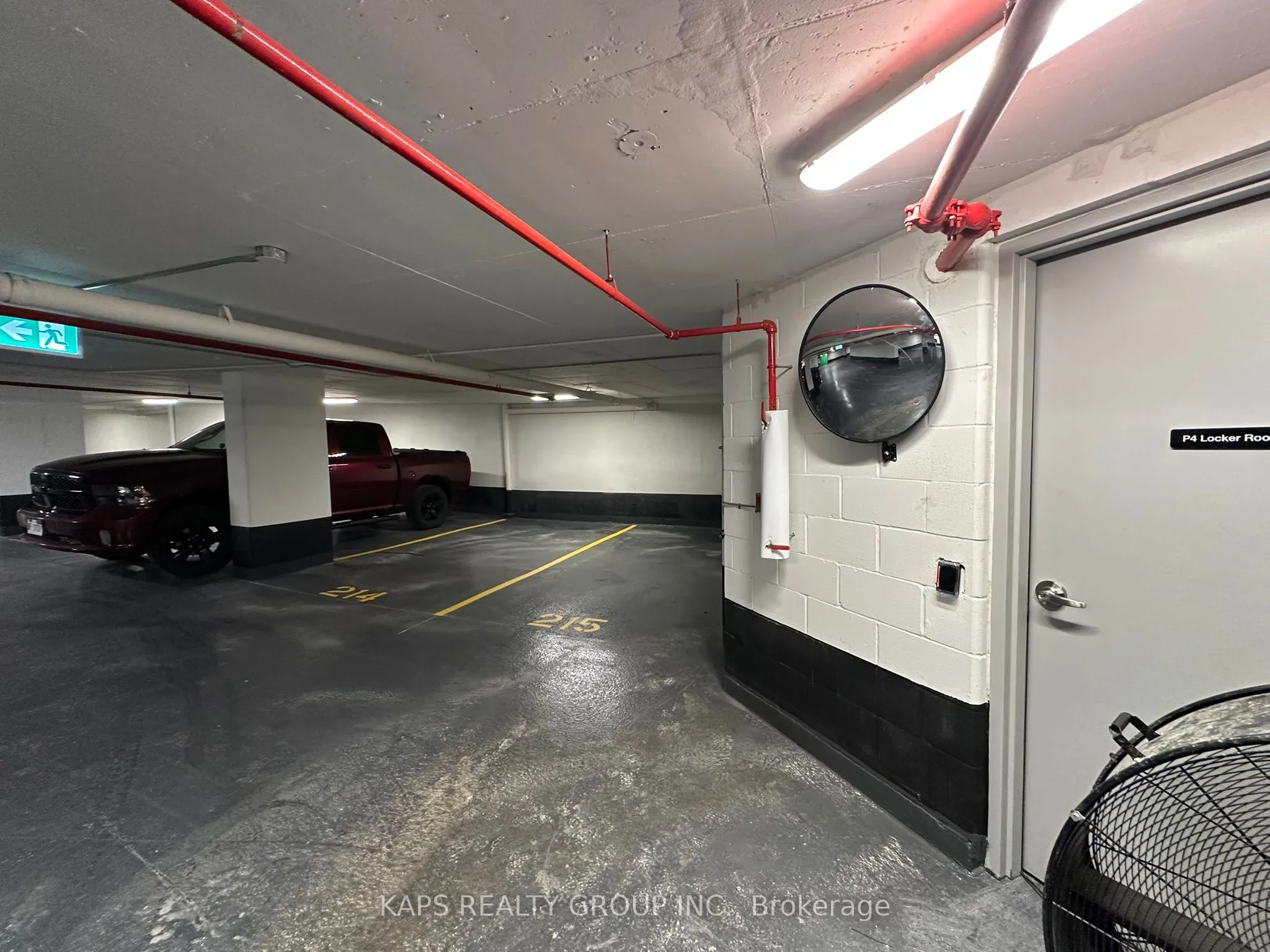 89 Dundas St Street W, #213