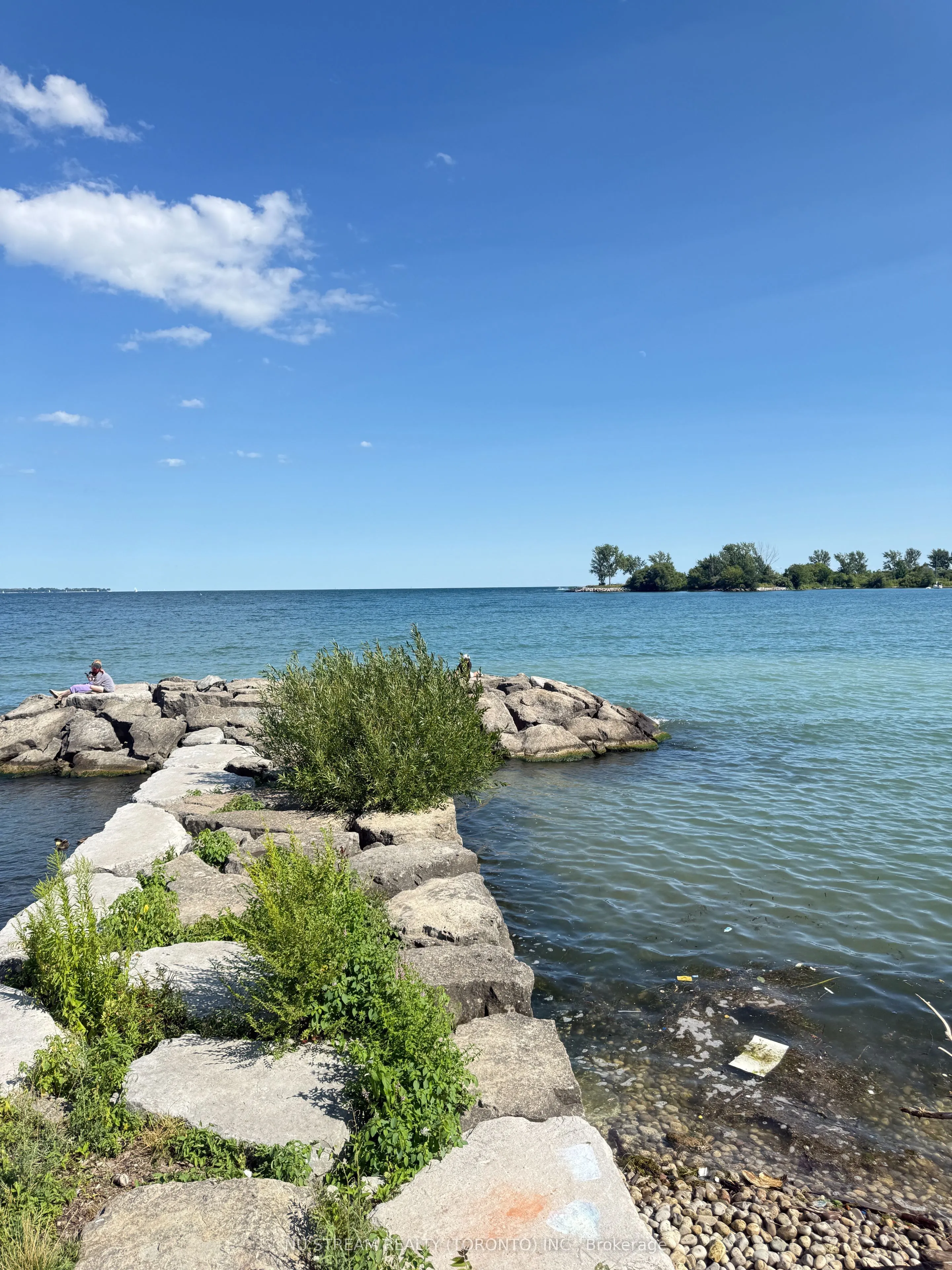 38 Annie Craig Drive, #808