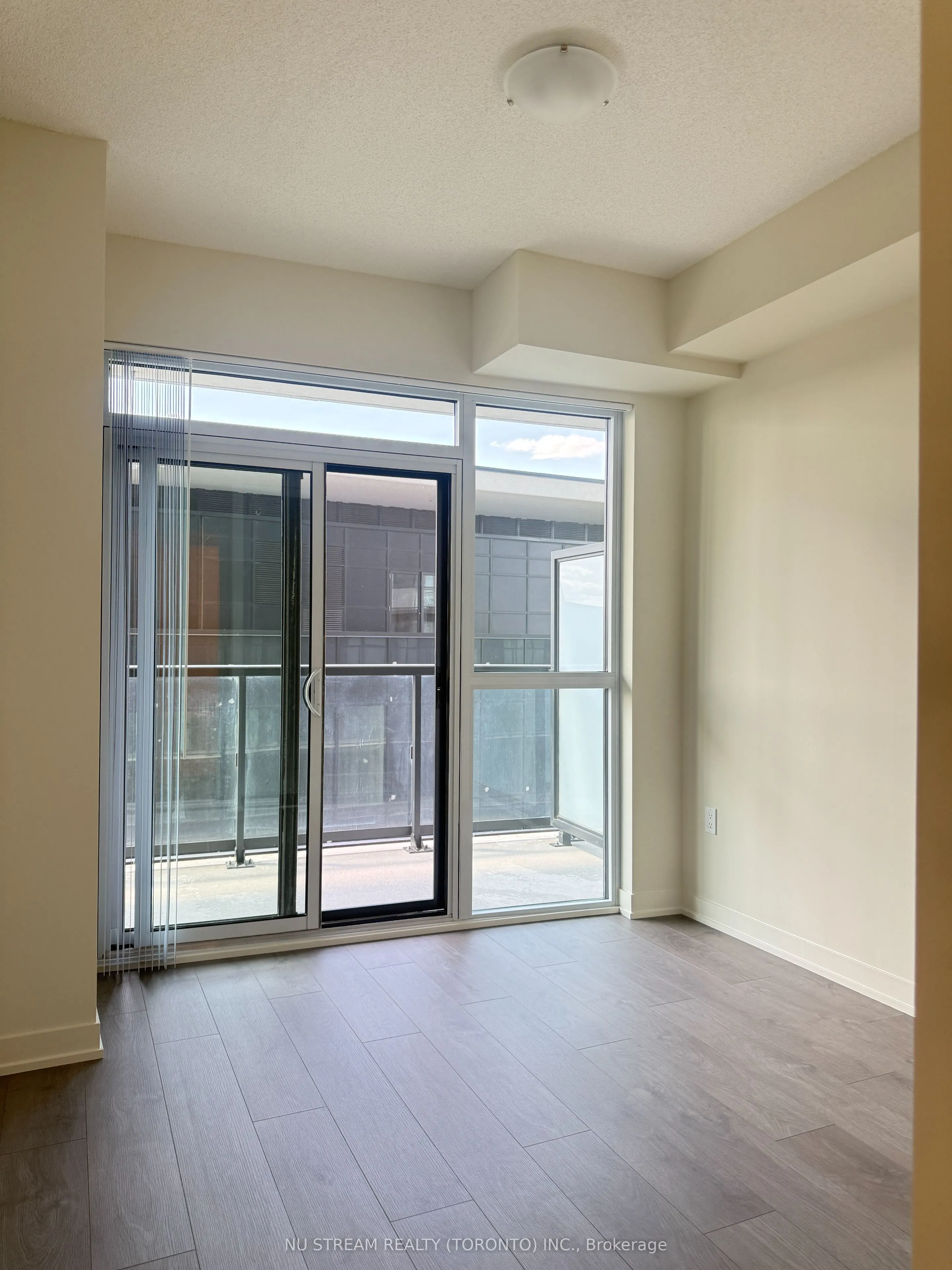 38 Annie Craig Drive, #808