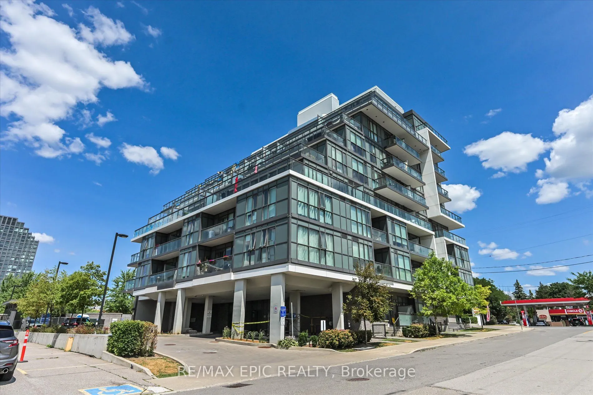 16 McAdam Avenue, #204