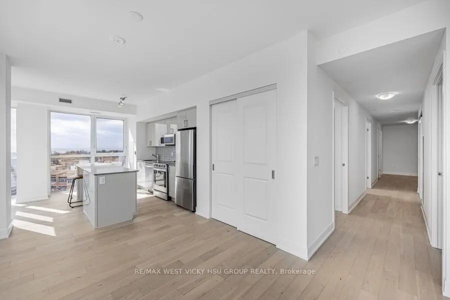 1063 Douglas McCurdy Comm Circle, #1004