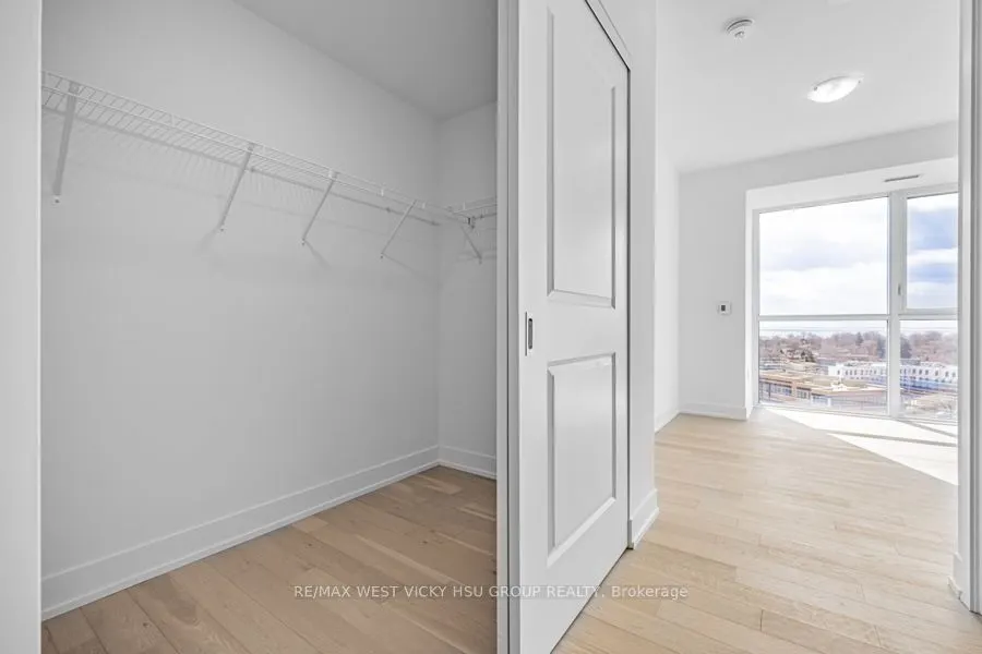 1063 Douglas McCurdy Comm Circle, #1004