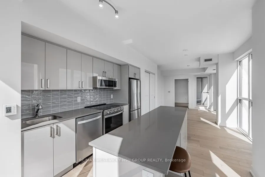1063 Douglas McCurdy Comm Circle, #1004