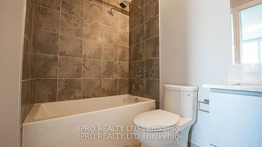 36 Elm Dr W Drive, #2210