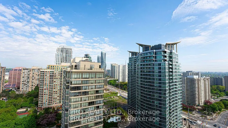 36 Elm Dr W Drive, #2210