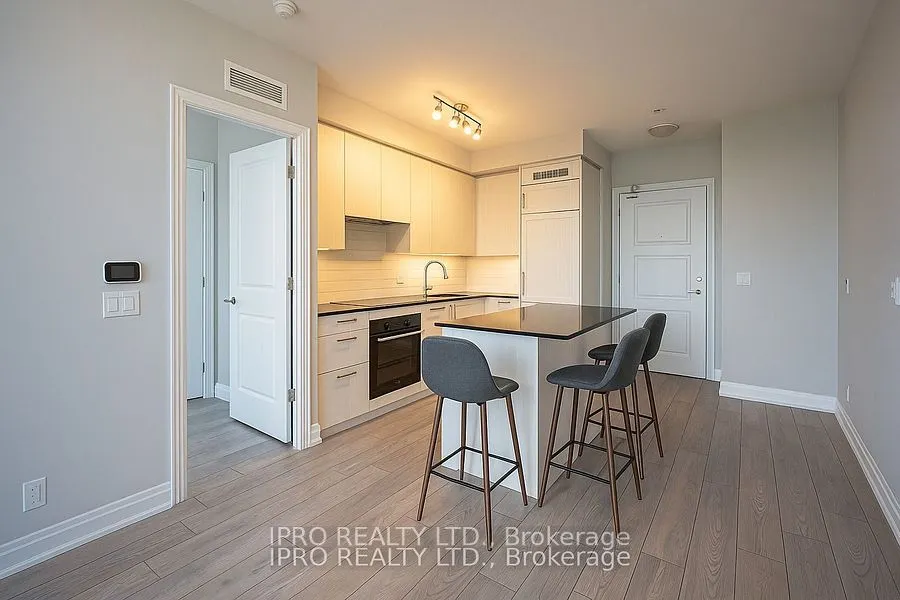 36 Elm Dr W Drive, #2210